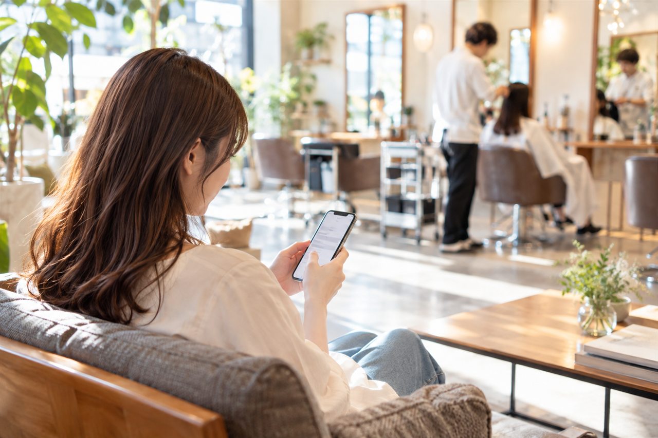 若い世代の来店につながるホームページ